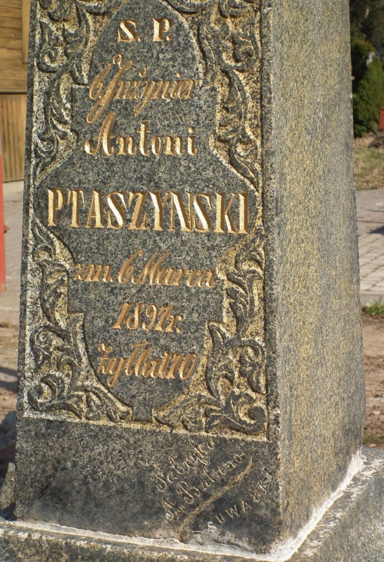 Najstarsze groby na augustowskim cmentarzu