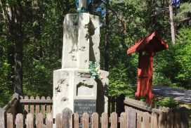 Kapliczka w Łubiance