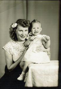 Stanislawa Jaroma Spicer (1914-2003) z córką - ok. 1952 roku