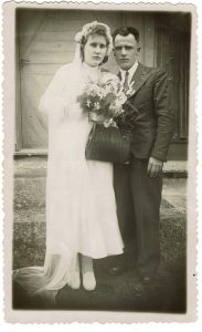 Zdjęcie ślubne Teresy Pastewskiej i Konrada Bielawskiego