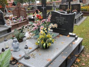 Grób Teresy i Konrada Bielawskich na cmentarzu w Jaminach (zdjęcie wykonano przed śmiercią Teresy Bielawskiej)