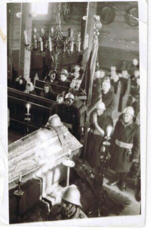 Pogrzeb strażaka, Jana Noruka, współzałożyciela ochotniczej straży pożarnej w Jaziewie