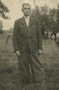 Jan Szyłak po powrocie w rodzinne strony. Jan Szyłak po powrocie w rodzinne strony.