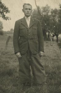 Jan Szyłak po powrocie w rodzinne strony. Jan Szyłak po powrocie w rodzinne strony.