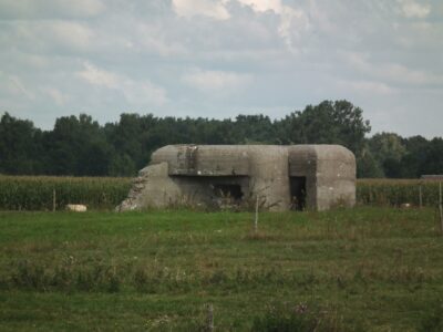 Shelter No. 1. Schron nr 1.